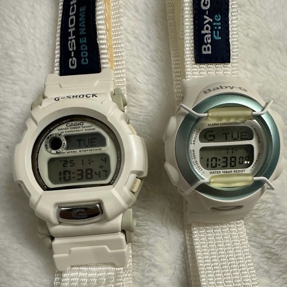 Rare Pair of G-Shock Brand New! Made in Japan. 1997 G-Shock and Baby-G White